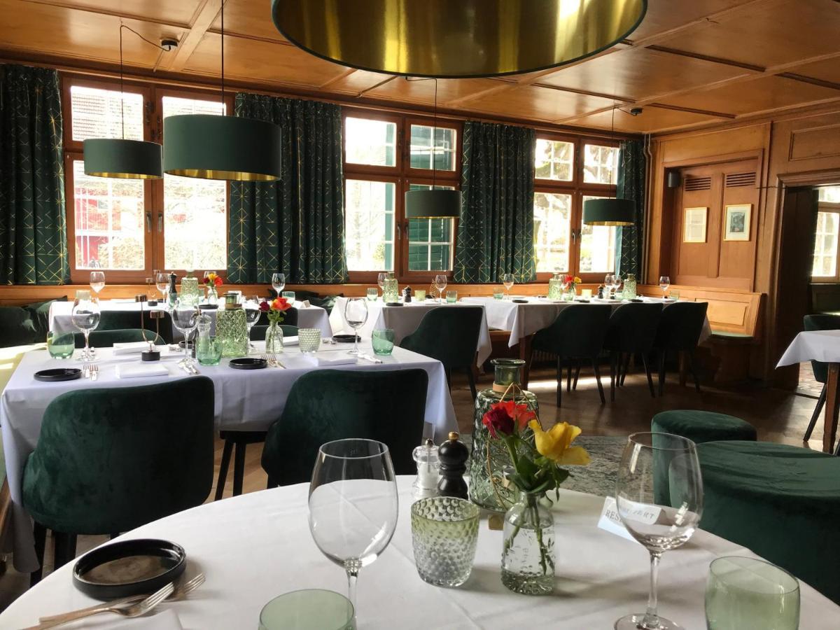 Gasthaus Zum Goldenen Kreuz Rafz Buitenkant foto