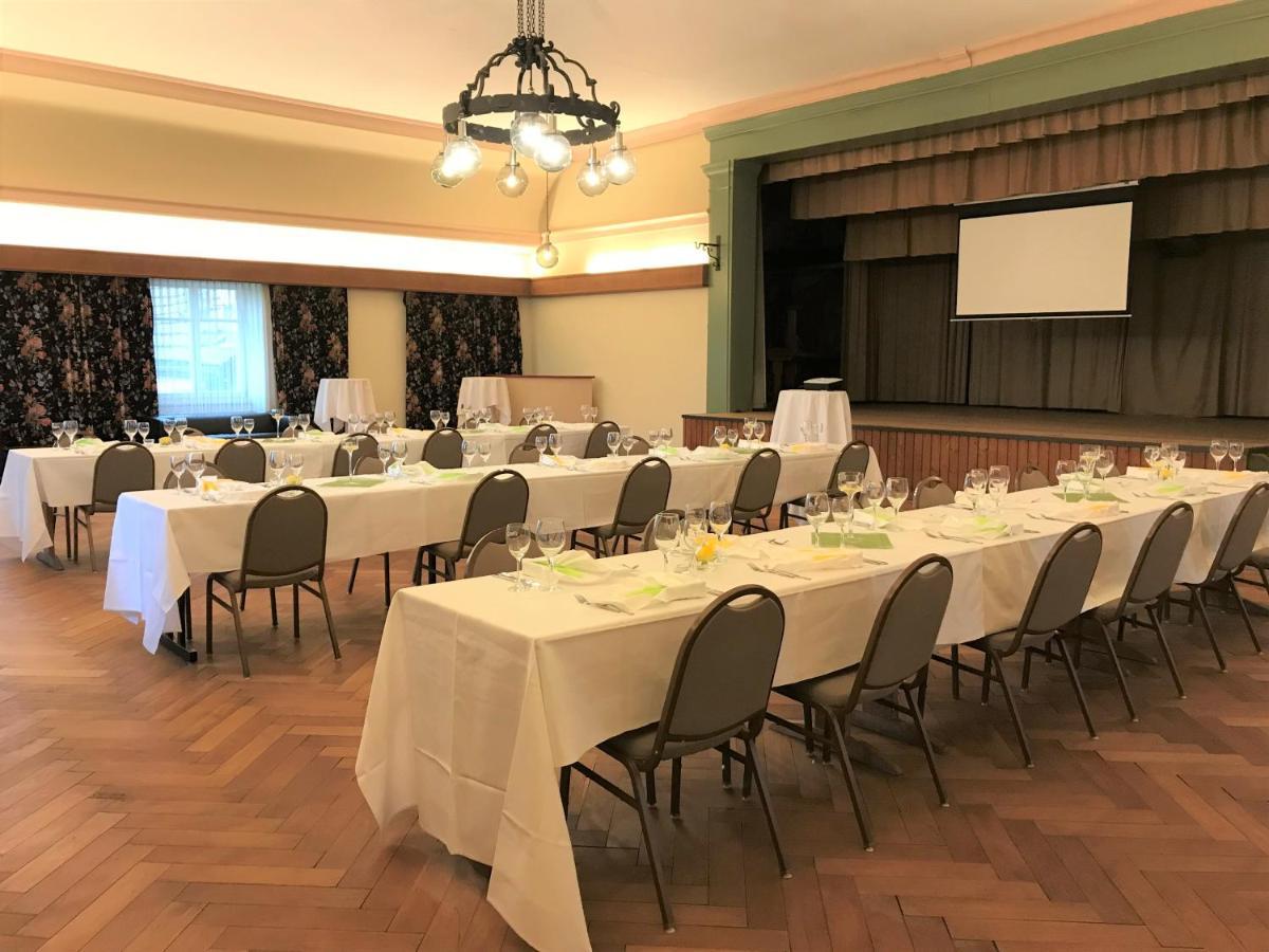 Gasthaus Zum Goldenen Kreuz Rafz Buitenkant foto