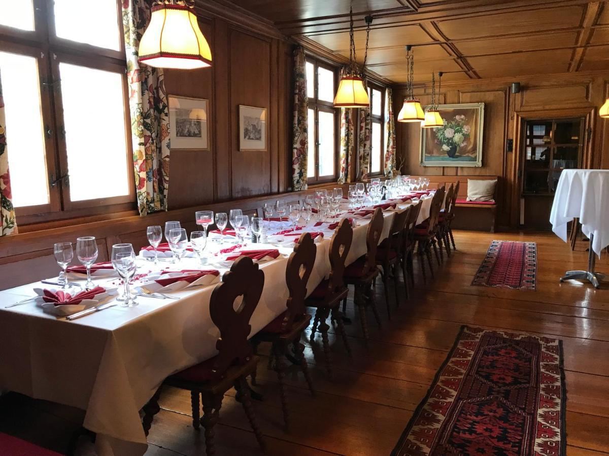 Gasthaus Zum Goldenen Kreuz Rafz Buitenkant foto